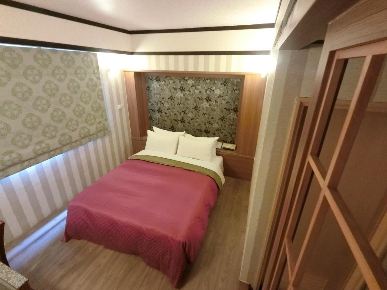 Nice Hotel ไทเป ภายนอก รูปภาพ