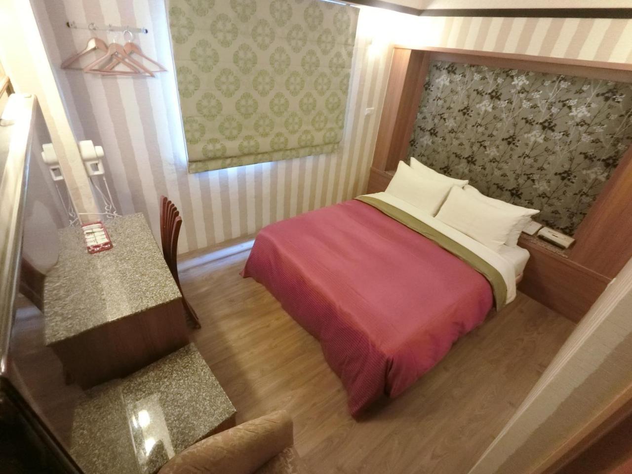 Nice Hotel ไทเป ภายนอก รูปภาพ